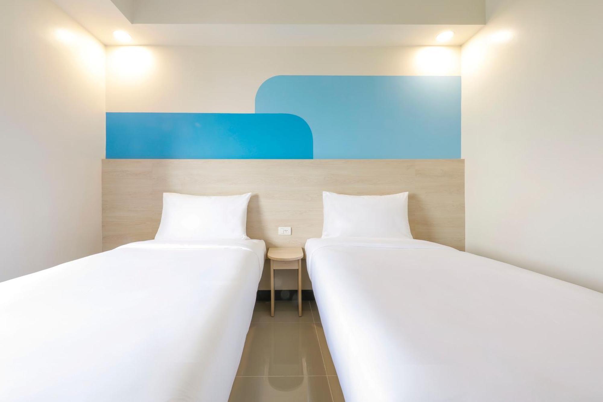 Hop Inn Hotel Iloilo Exterior foto